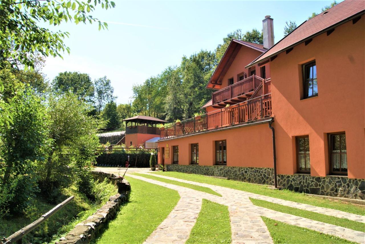 Penzion Liskuv Mlyn Milesov Extérieur photo